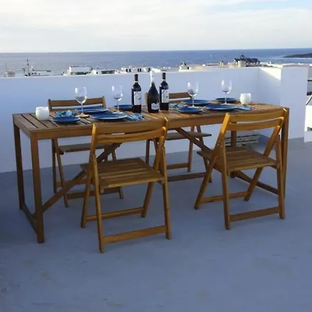 Semesterbostad Pool House La Santa