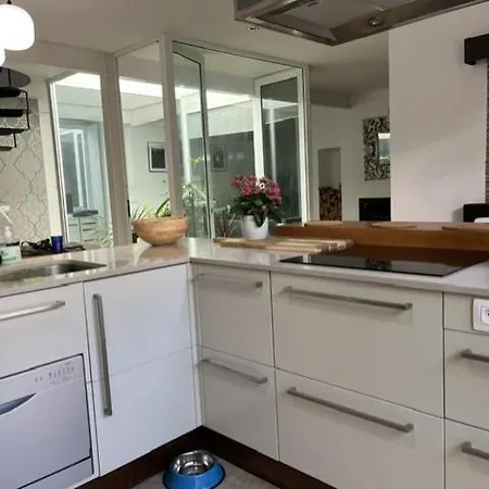 度假居 Pool House