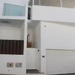 Pool House *